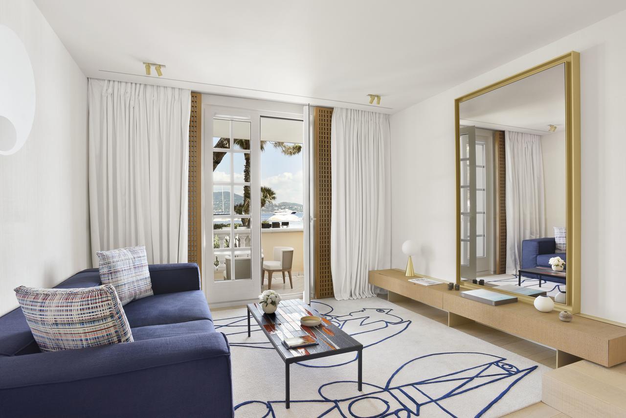Hotel La Residence De La Pinede Сен Тропе Екстериор снимка