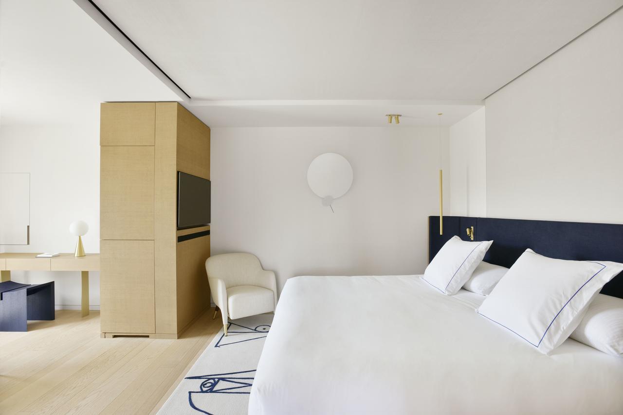 Hotel La Residence De La Pinede Сен Тропе Екстериор снимка